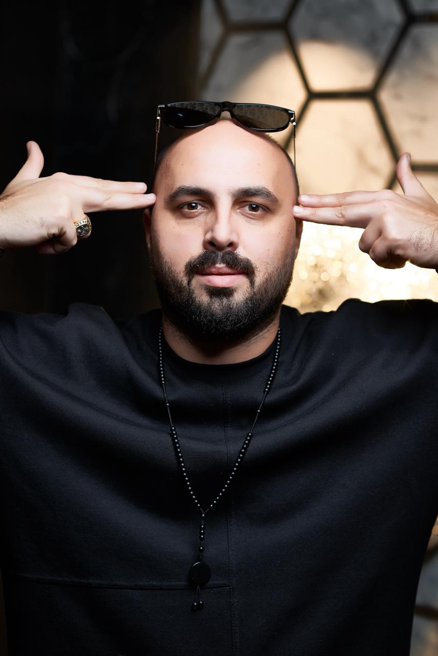 Олег, организатор детских праздников