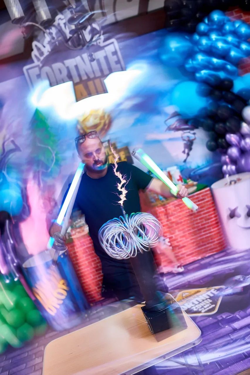 Аниматор с детьми